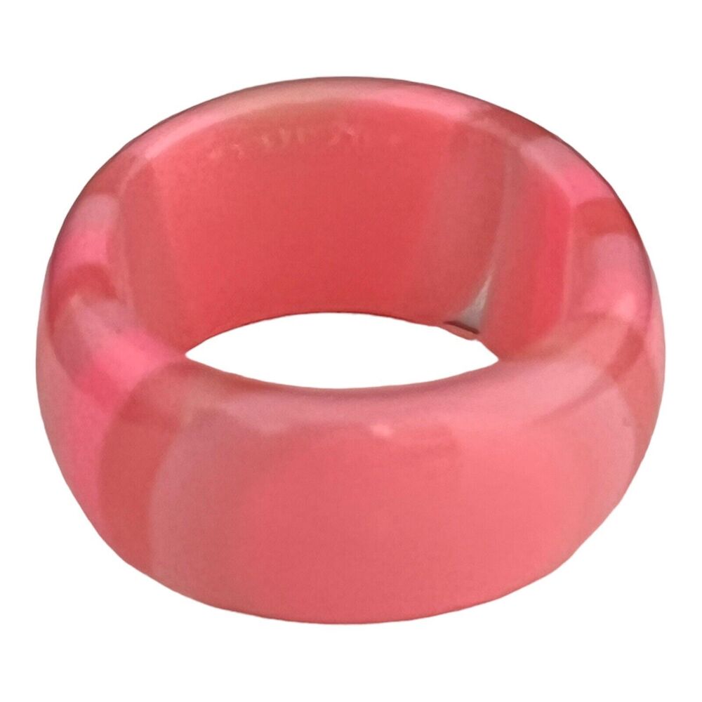 Vintage 1970s Lucite Ring Pink Toned Striped Band Chunky Mod - 13S